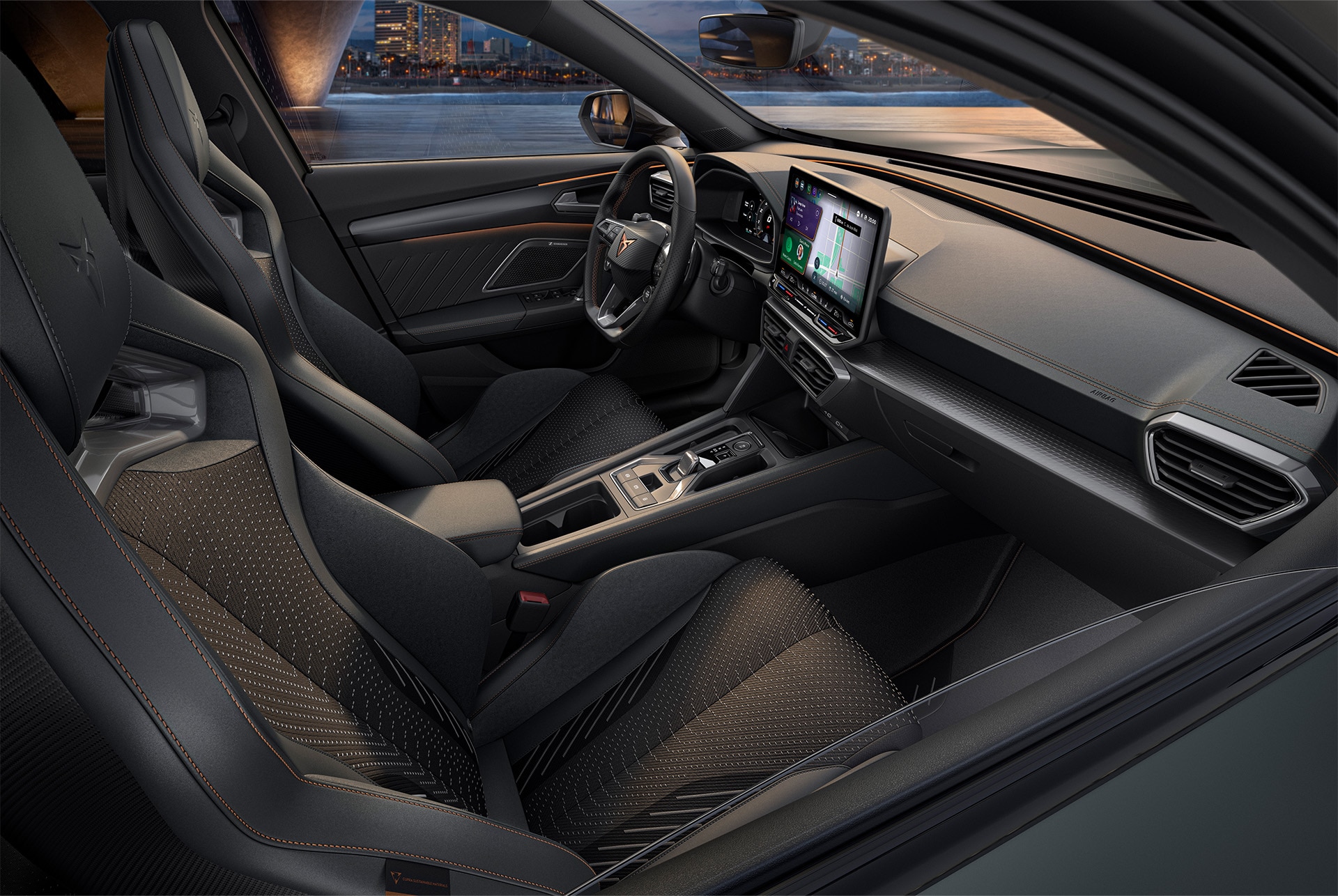 The VZ Extreme upgrade, available for the CUPRA Formentor, includes a sporty cockpit with CUP bucket seats crafted with technical fabrics and lateral support, as seen in the image.